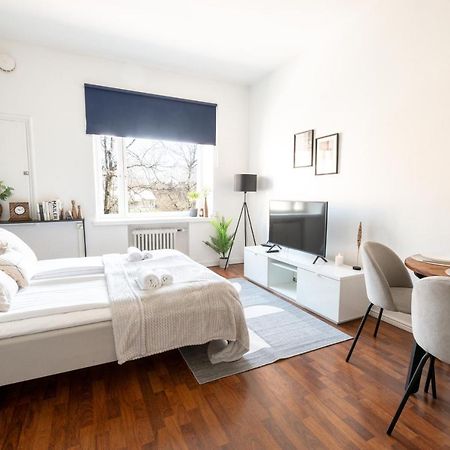 2Ndhomes Cozy Helsinki Center Studio With Park View Экстерьер фото