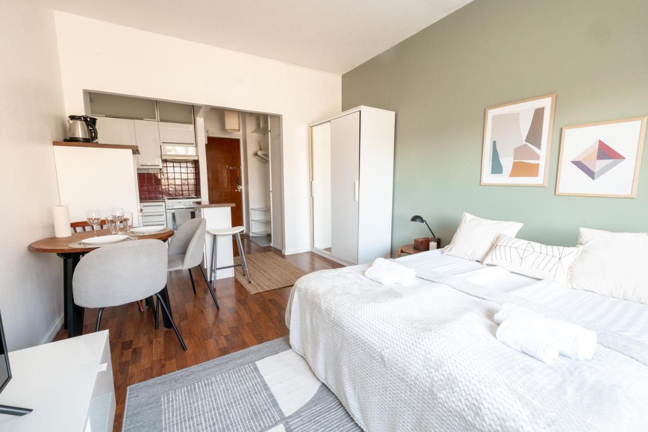 2Ndhomes Cozy Helsinki Center Studio With Park View Экстерьер фото